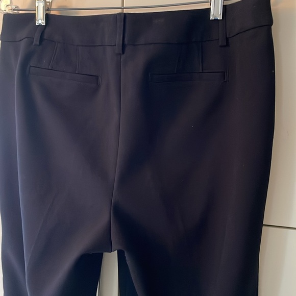 Talbots Petites, tapered leg,belt loops, stretch, lay flat on body, stretch EUC - Picture 3 of 13